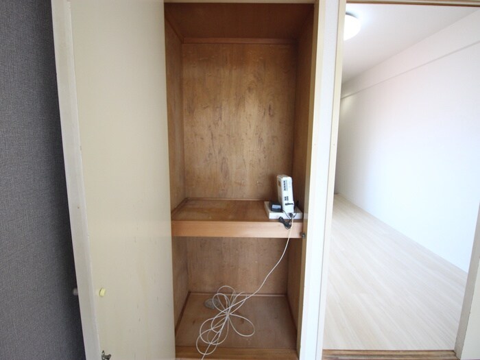 物件内観写真18　(収納)