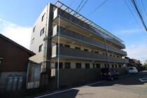 サングリ－ンの外観写真