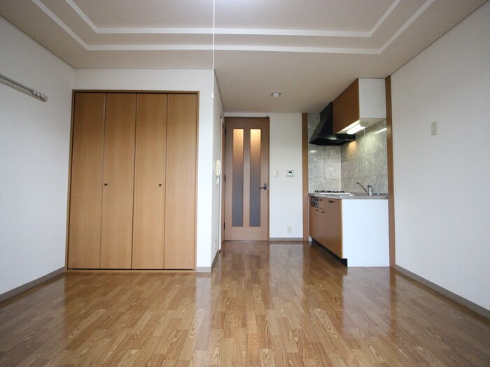 物件内観写真4　(居室)