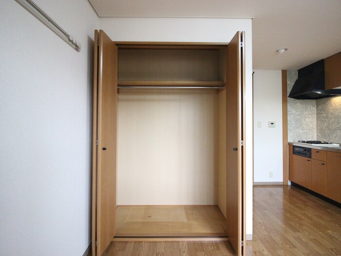 物件内観写真8　(収納)