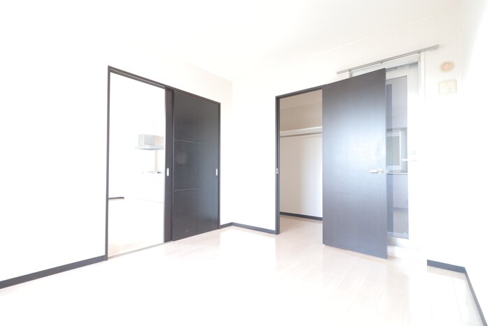 物件内観写真21　(居室)