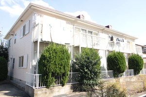 クレセントカ－サ外観写真