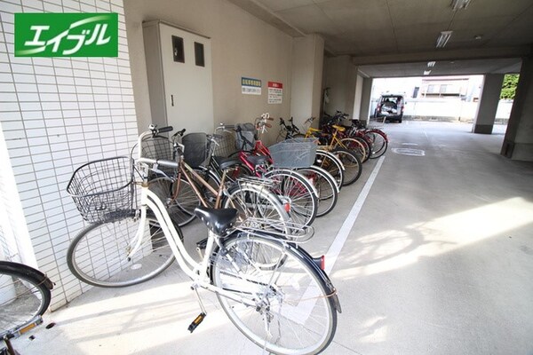 駐輪場