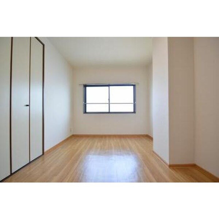 物件内観写真10　(居室)