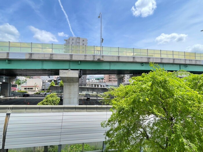 物件内観写真16　(室内からの展望)