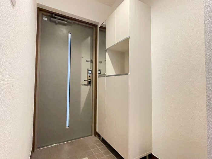 物件内観写真21　(玄関)