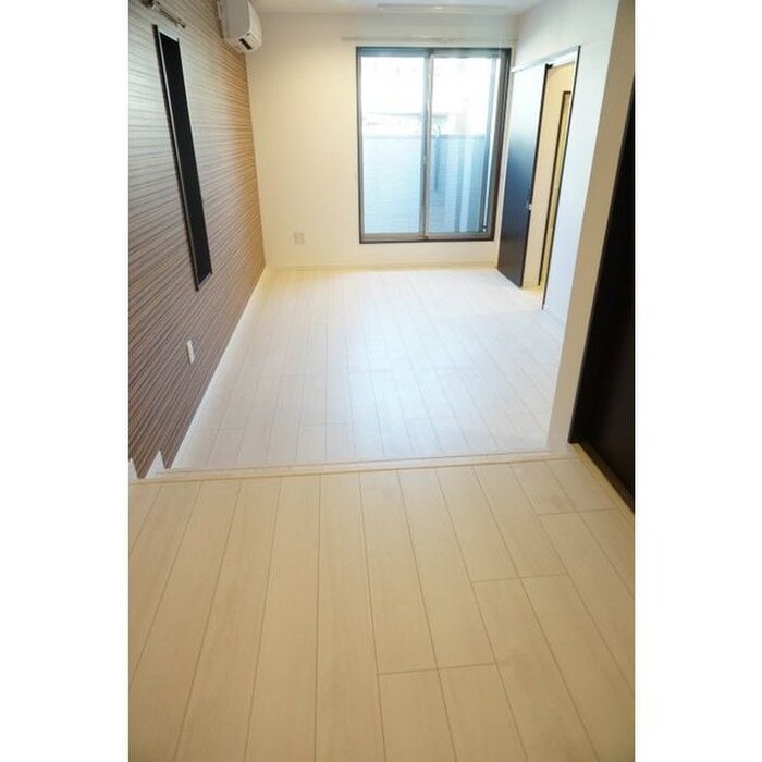 物件内観写真12　(居室)