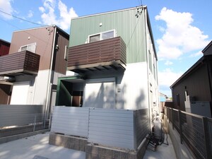 炭家グリーンガーデン　Ⅲ　Ａ外観写真