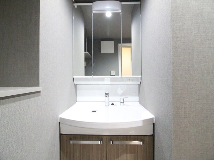 物件内観写真13　(洗面)