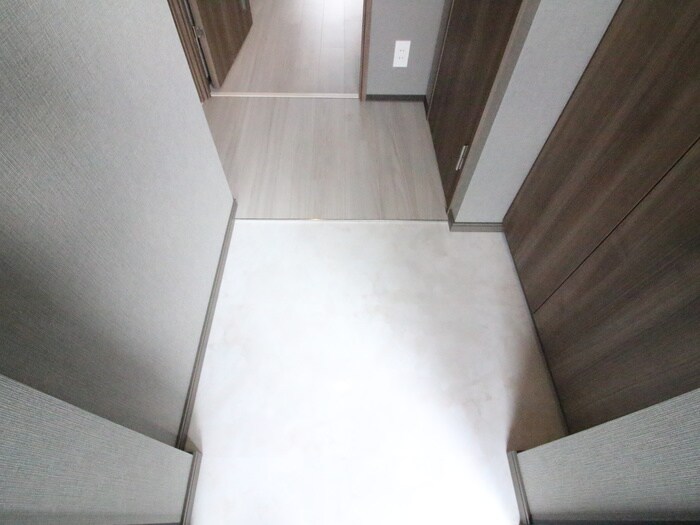 物件内観写真15　(玄関)