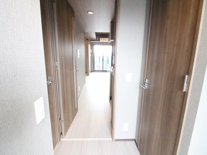 物件内観写真17　(廊下)