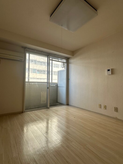 物件内観写真11　(居室)