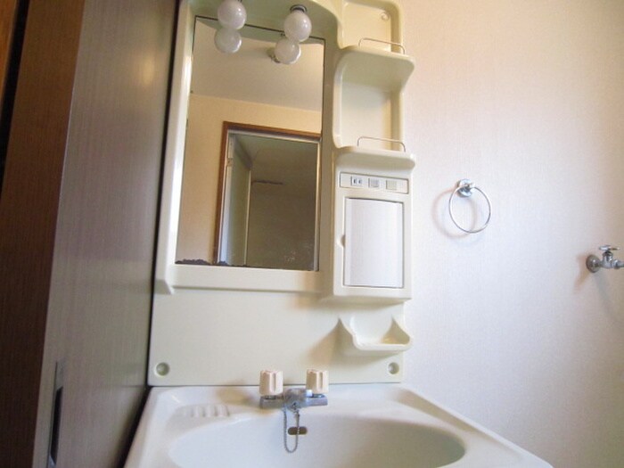 物件内観写真12　(洗面)