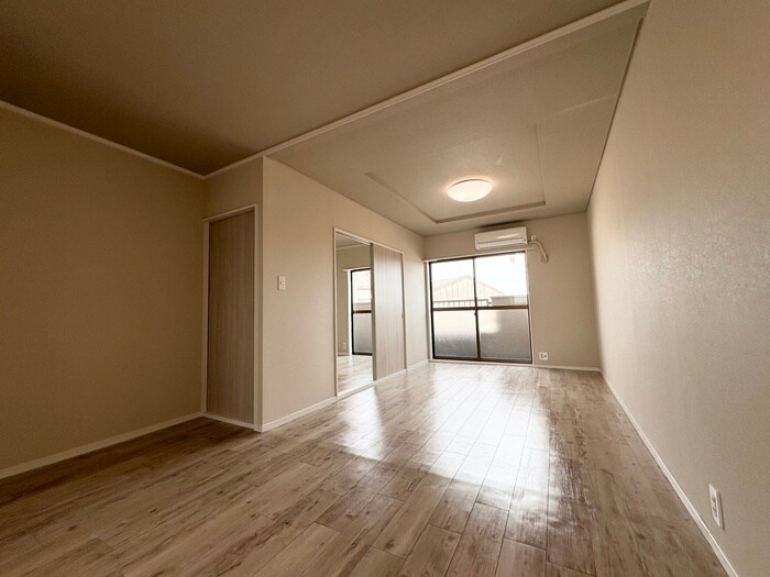 物件内観写真8　(居室)