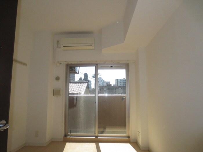 物件内観写真4　(居室)