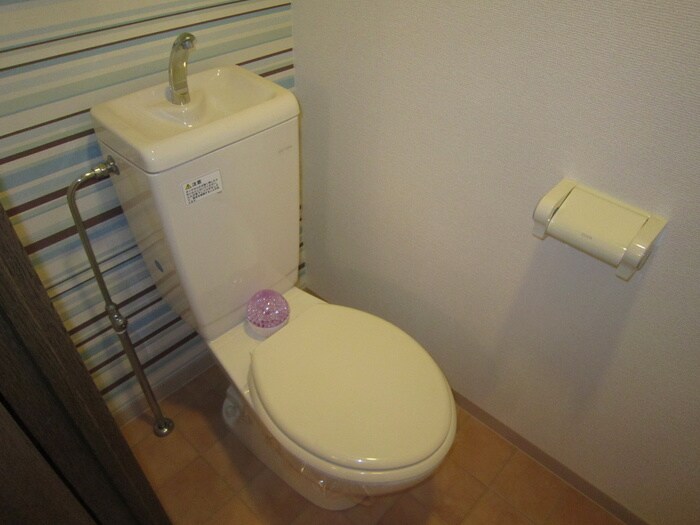 物件内観写真12　(トイレ)