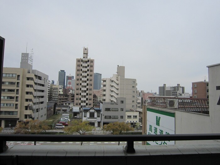 物件内観写真22　(室内からの展望)