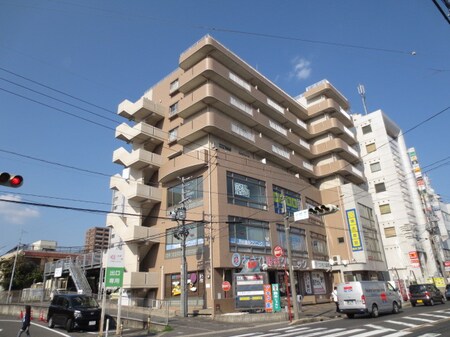 プレミ－ル　三郷外観写真