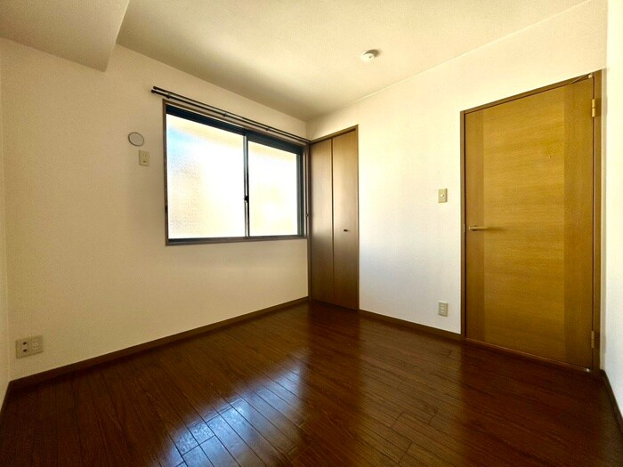 物件内観写真10　(居室)