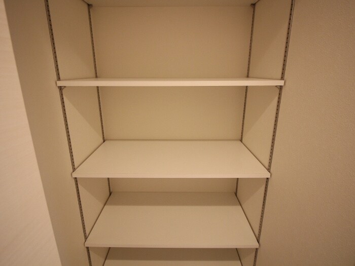 物件内観写真7　(靴箱)