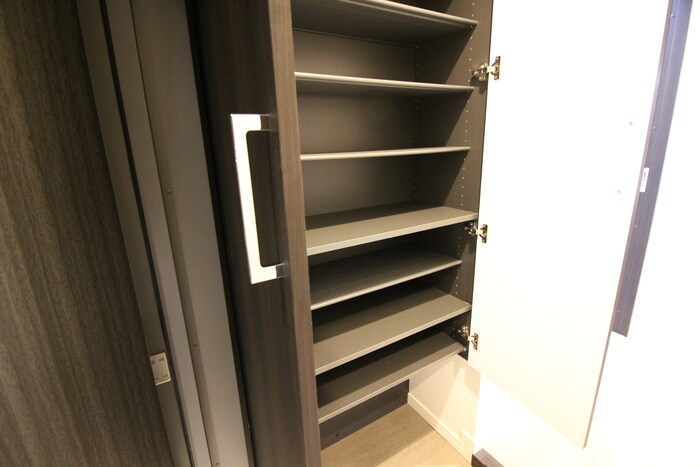 物件内観写真8　(靴箱)