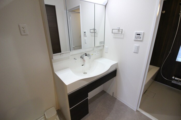 物件内観写真10　(洗面)
