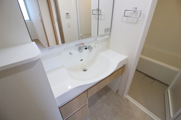 物件内観写真10　(洗面)