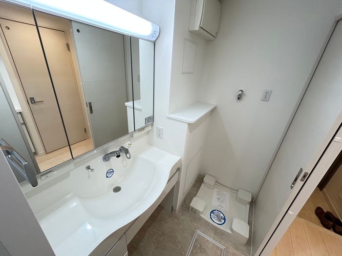 物件内観写真12　(洗面)