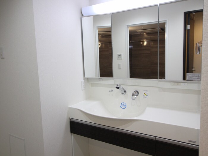 物件内観写真14　(洗面)