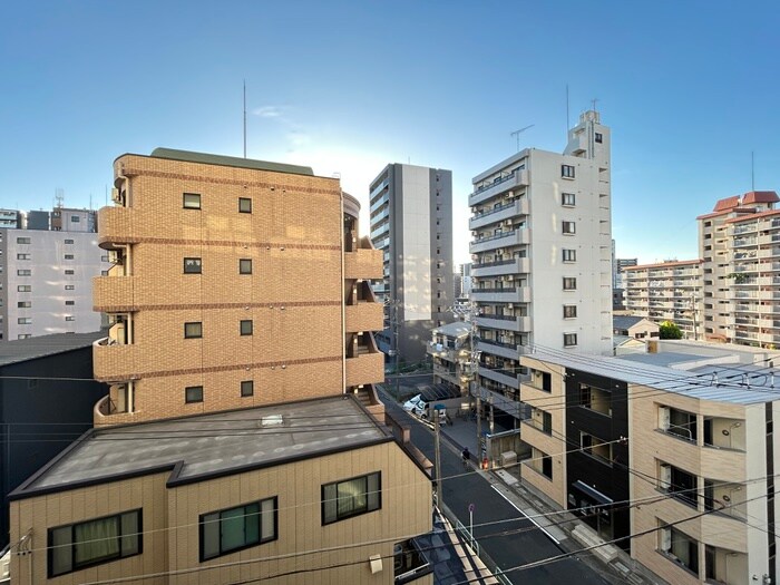 物件内観写真22　(室内からの展望)