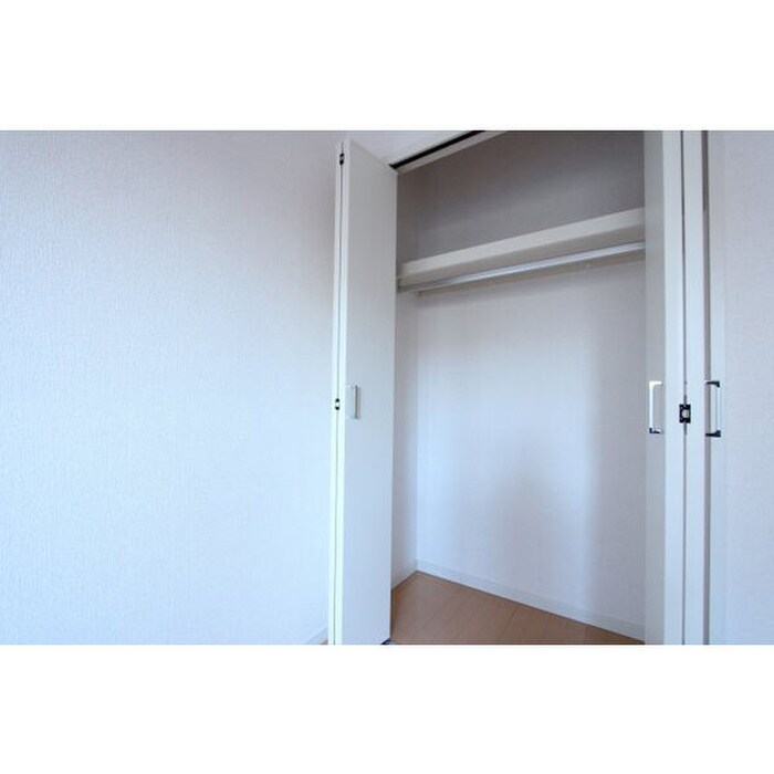 物件内観写真13　(収納)