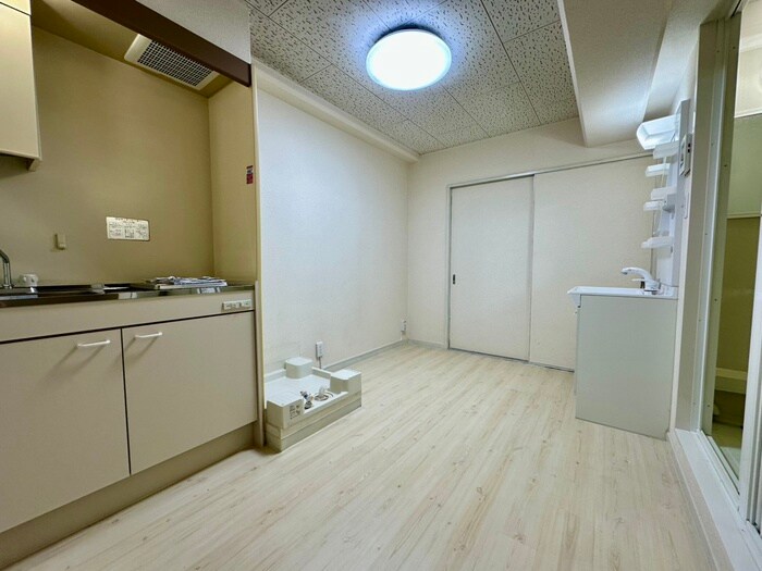 物件内観写真12　(居室)