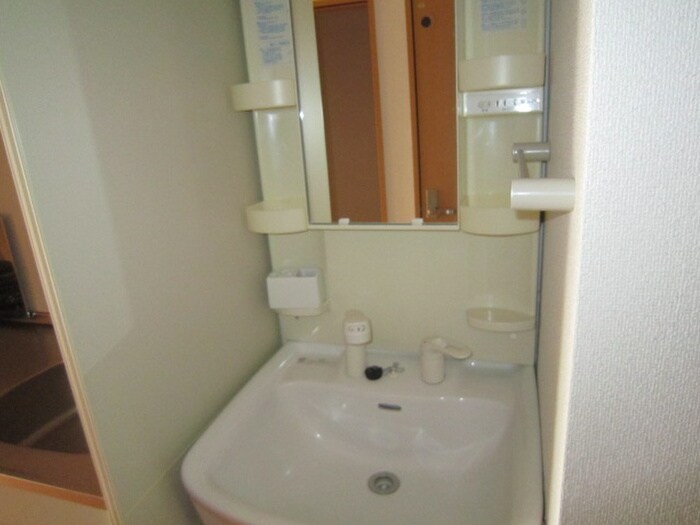 物件内観写真9　(洗面)