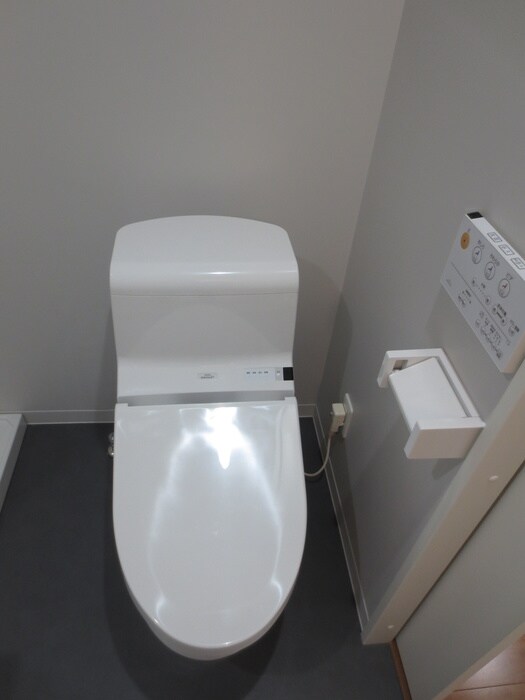 物件内観写真9　(トイレ)