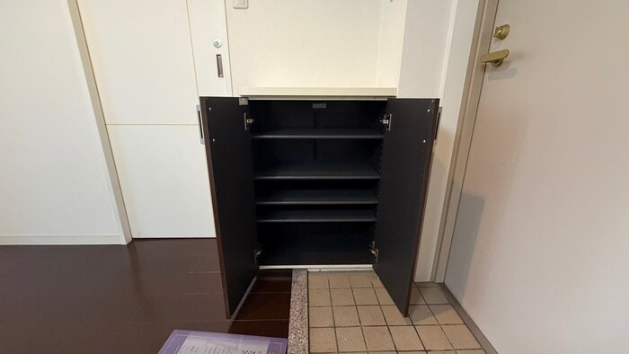 物件内観写真16　(靴箱)