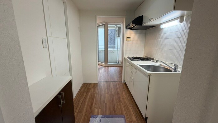 物件内観写真17　(廊下)