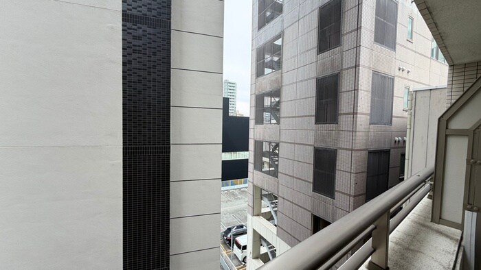 物件内観写真22　(室内からの展望)