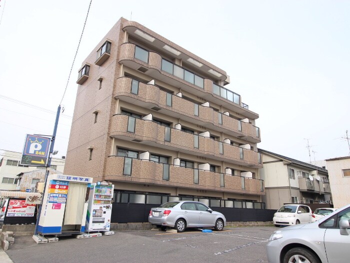 物件外観写真4　(外観写真)