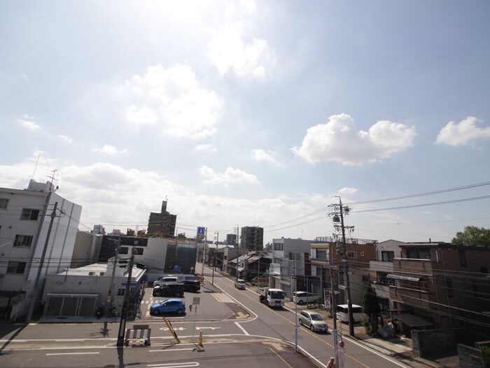 物件内観写真22　(室内からの展望)