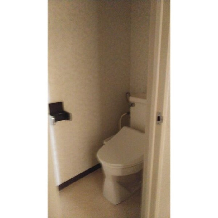 物件内観写真12　(トイレ)