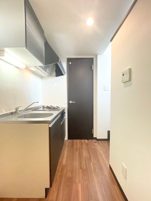 物件内観写真16　(廊下)