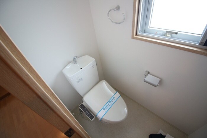 物件内観写真16　(トイレ)