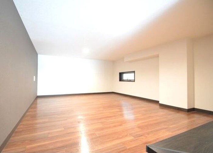 物件内観写真4　(ロフト)