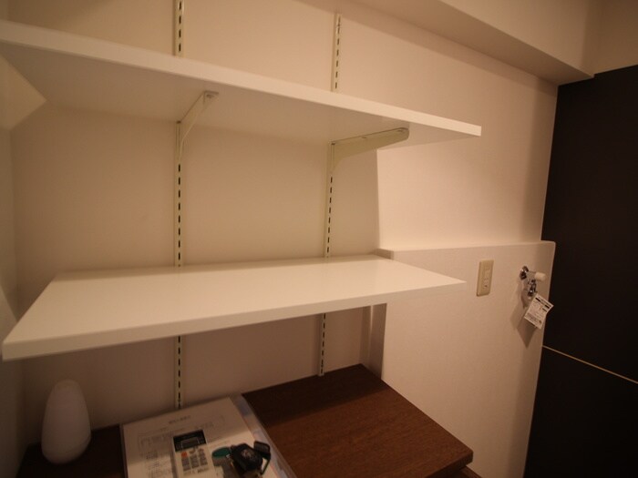 物件内観写真10　(収納)
