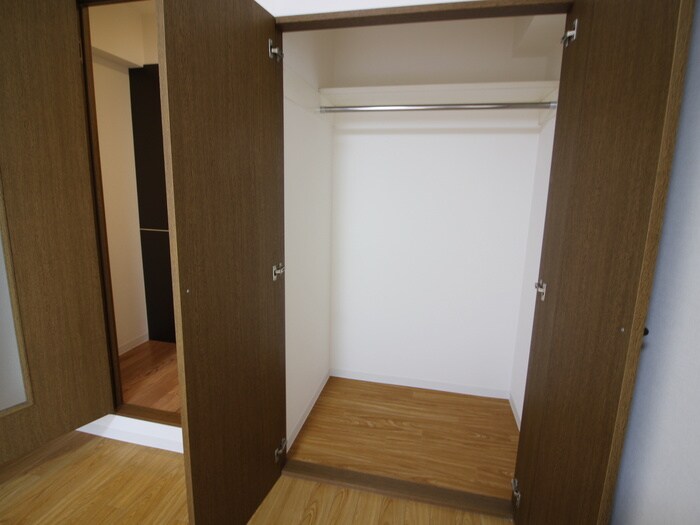 物件内観写真16　(収納)