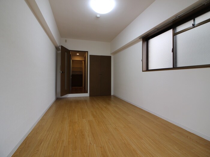 物件内観写真18　(居室)