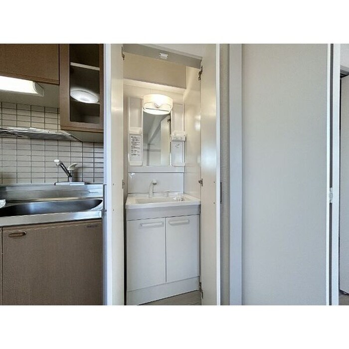 物件内観写真5　(洗面)