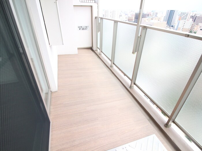 物件内観写真9　(ベランダ・バルコニー)