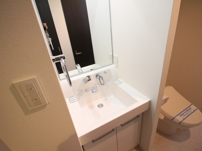 物件内観写真12　(洗面)