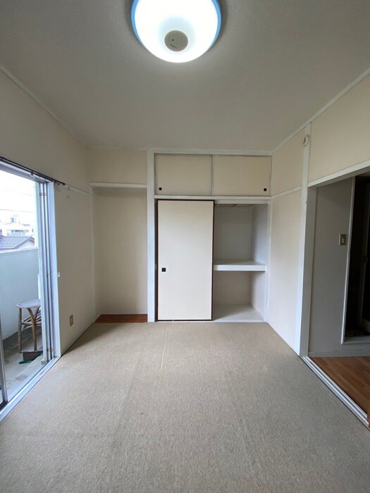 物件内観写真8　(居室)